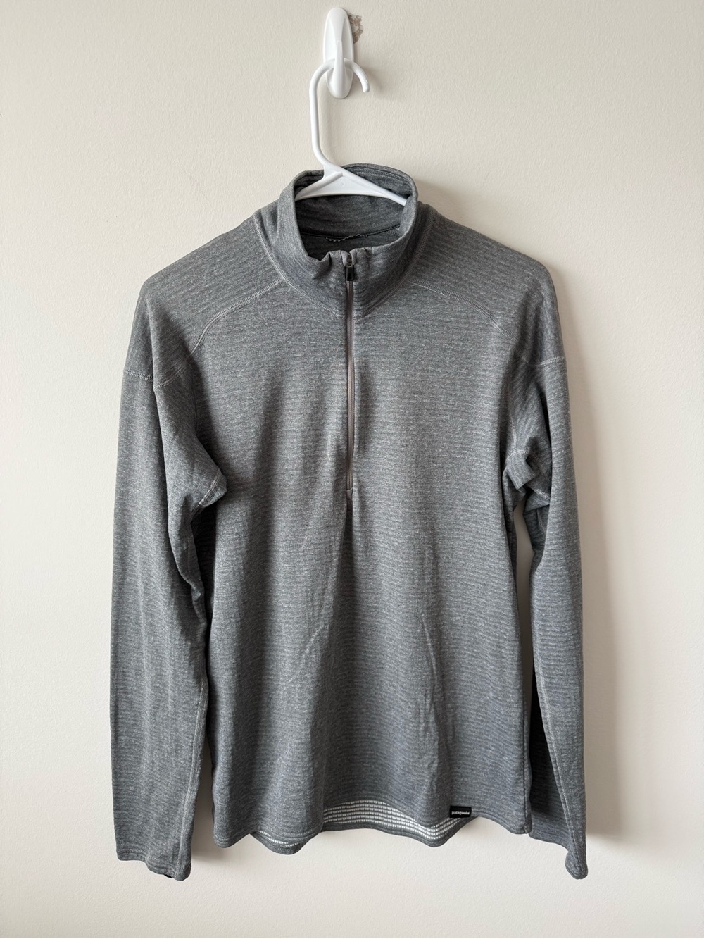 Patagonia quarter zip sweatshirt